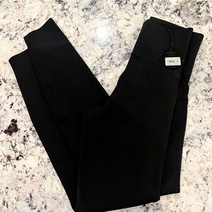AE Offline Hi-Rise Real Luxe Street 7/8 Legging